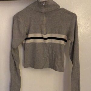 Brandy Melville - Quarter Zip, Long Sleeve, Crop Too Size-S